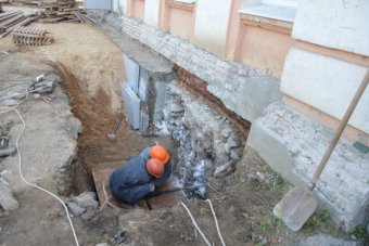 Реконструкция фундамента и стен Реконструкция фундамента и стен