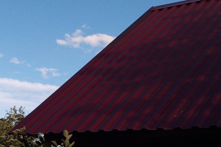 Красный профнастил 2м*1.2м