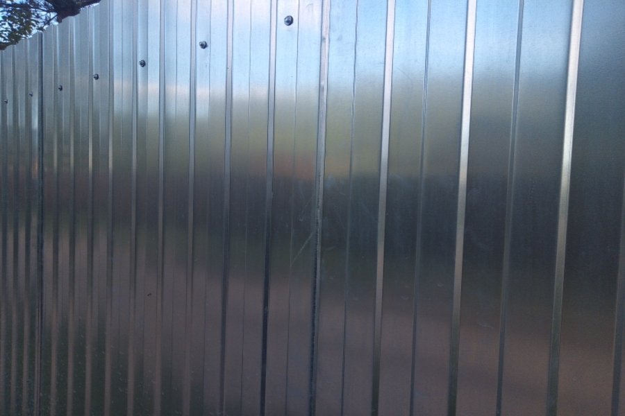 Не окрашенный профлист для забора